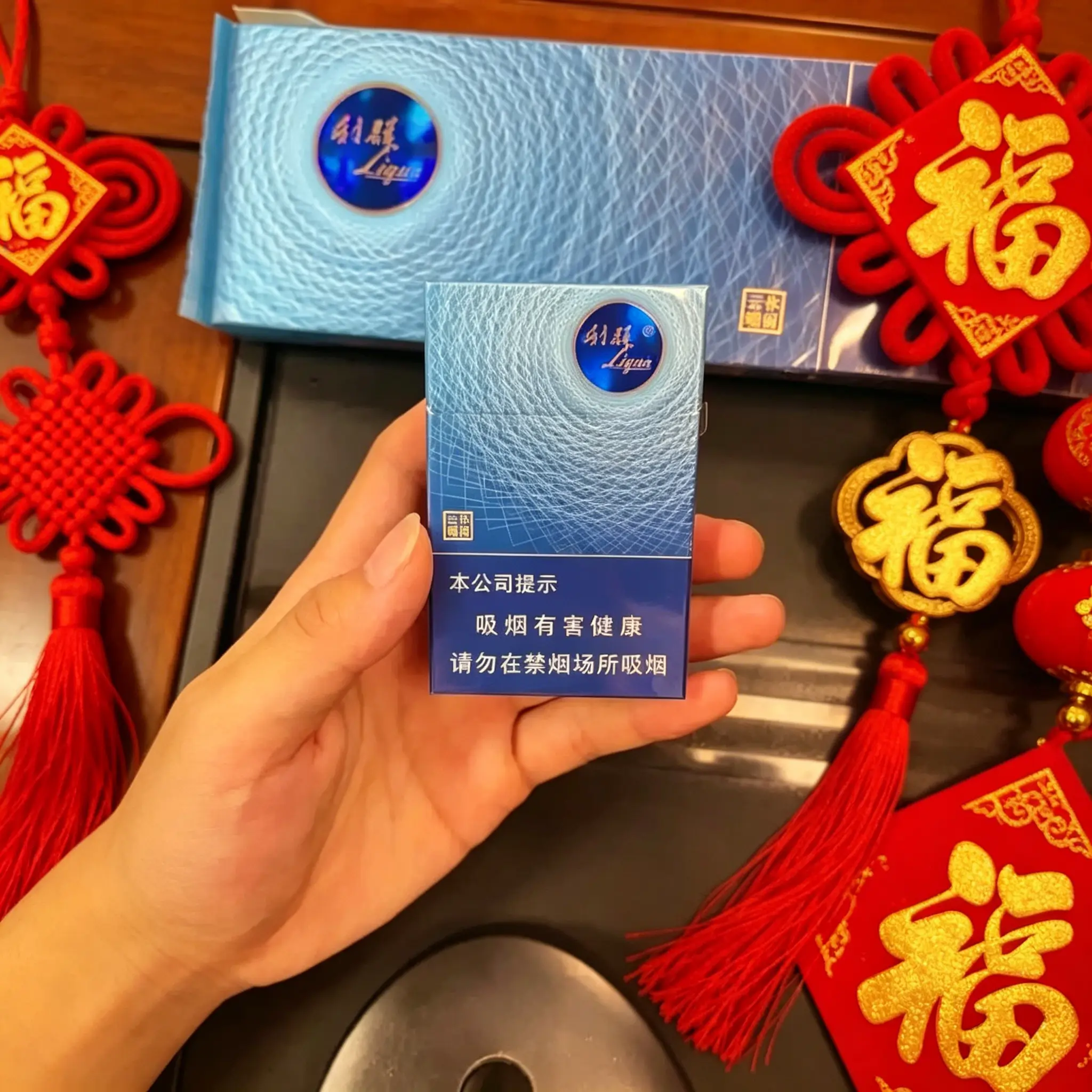 限定休闲云端